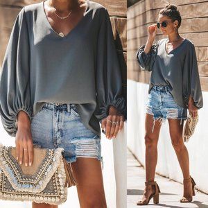 NWOT Vici Collection Balloon Sleeve Blouse S, Grey